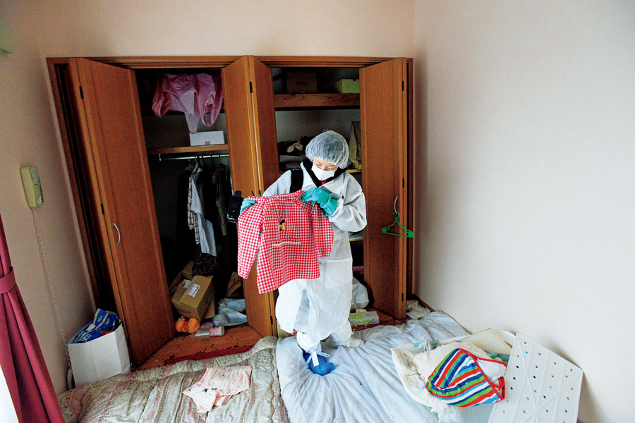 双葉町の実家には26歳まで暮らした。従妹のお嫁さんが子どものためにプレゼントしてくれたという服は、とうとう着せる機会がなかった